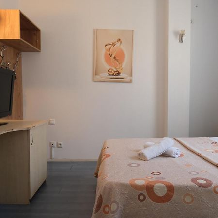 Hotel Sara & Spa Приштина Экстерьер фото