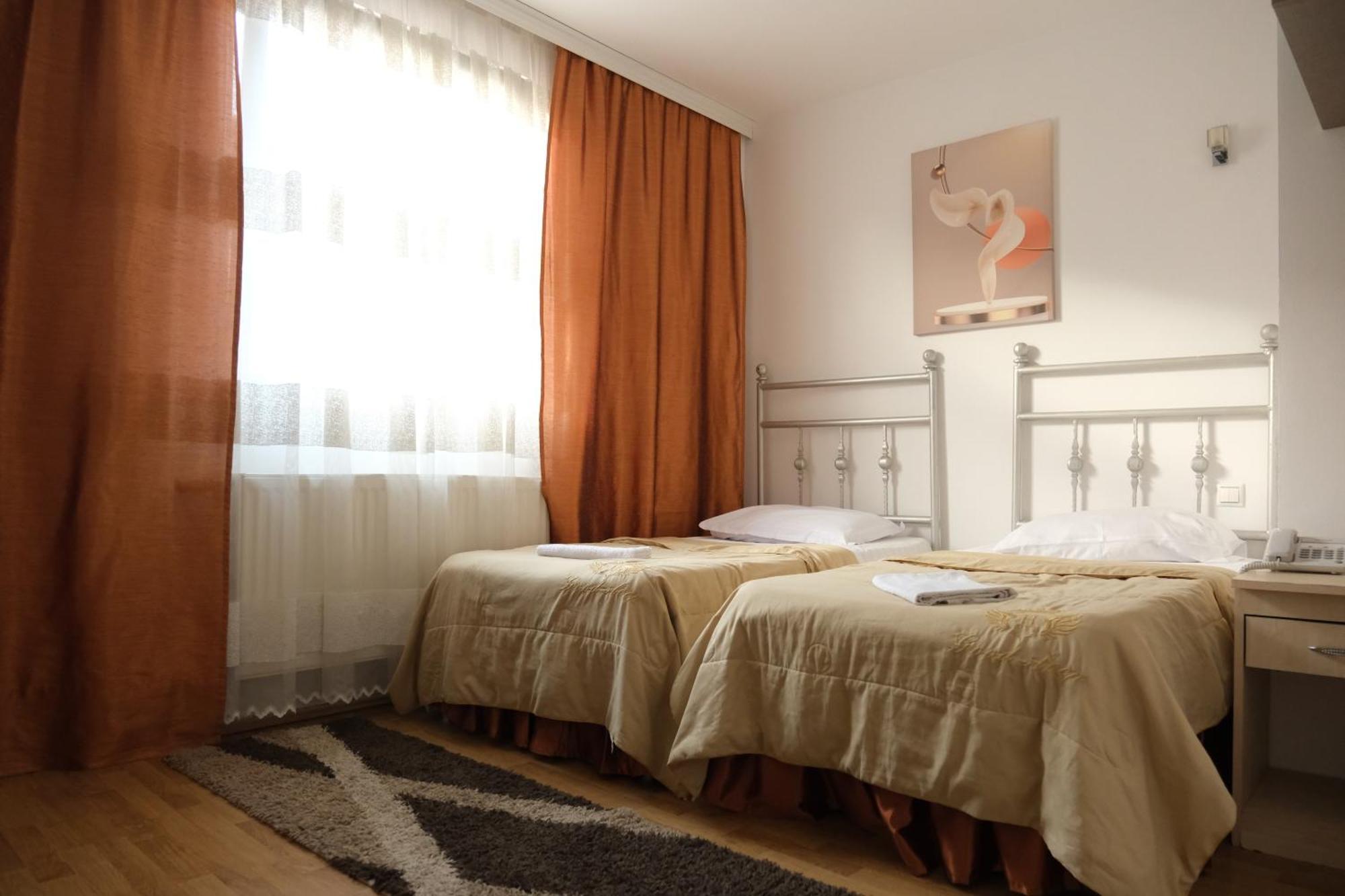 Hotel Sara & Spa Приштина Экстерьер фото