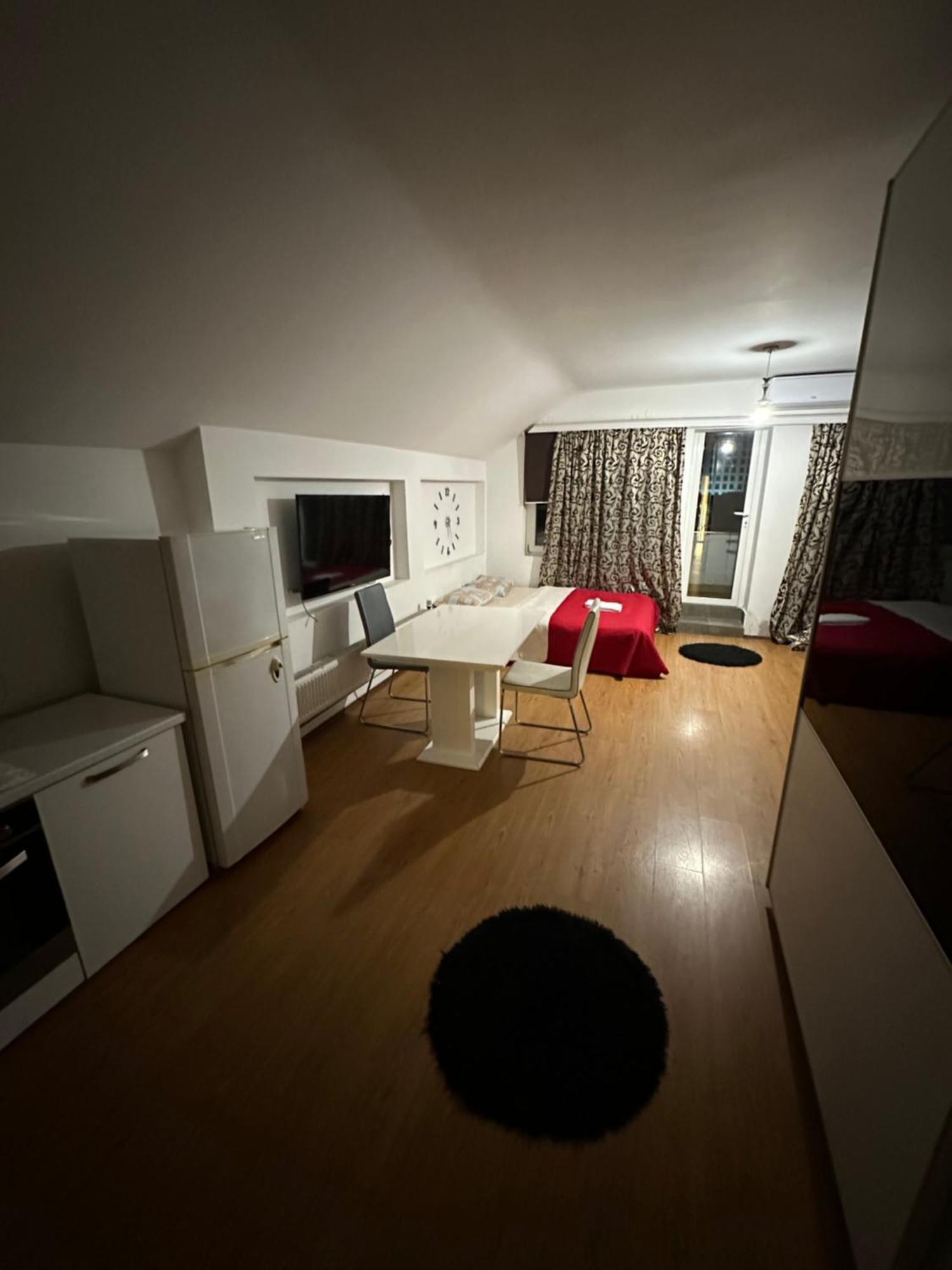 Hotel Sara & Spa Приштина Экстерьер фото